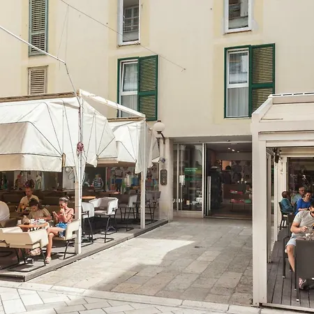 Apartment Old Town Maritta